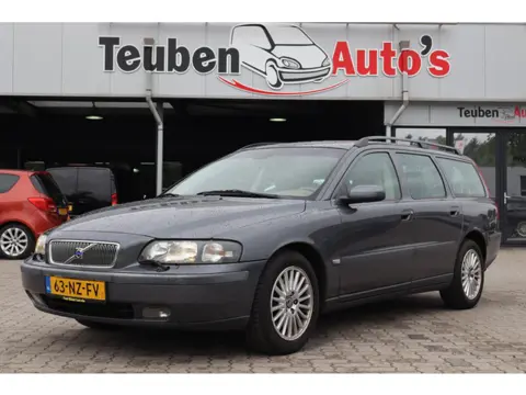 Volvo V70 2.4 Comfort Line | Nieuw APK | Automaat | Stoelverwarming | Climate control | Cruise contr