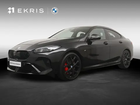BMW 2-serie Gran Coupé 220 M Sport Pro | Glazen Panoramdak | Harman Kardon | Stoelverwarming | Camer