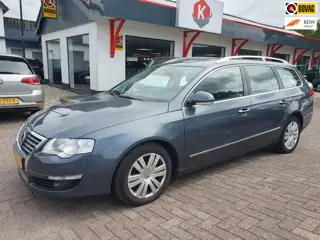 Volkswagen Passat Variant 1.4 TSI Highline BlueM. DSG/NAVI/PDC