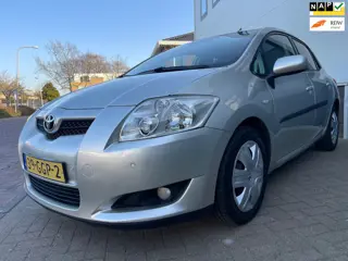 Toyota Auris 1.6-16V Sol/Climate-c/Cruise-c/Pdc/Volledig onderhouden/Elek-pakket