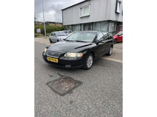 Volvo V70 2.4D Edition II 7 Persoon,s Goed rijdende V70. Prijs is inclusief een nieuwe Apk keuring (