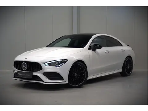 Mercedes-Benz CLA-Klasse 180 Advantage AMG | Stoelverwarming | Parkeersensoren | Navigatie | Cruise 