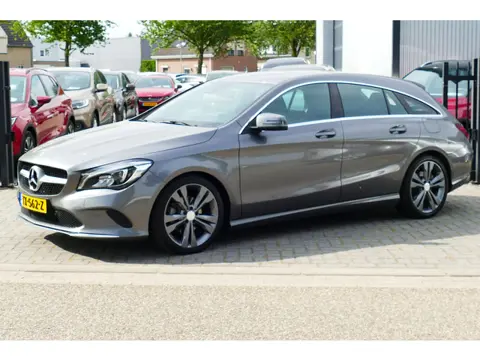Mercedes-Benz CLA-Klasse Shooting Brake 180 Business Solution Plus Upgrade Edition. Half Leer, Stoel