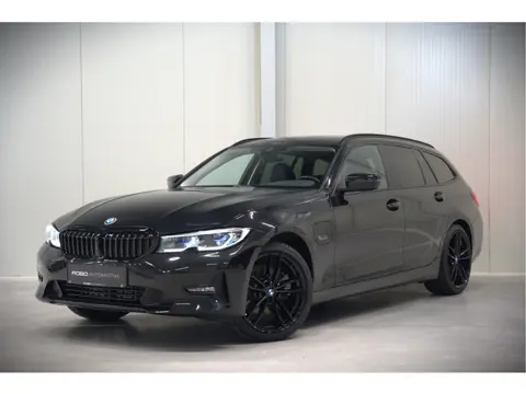 BMW 3 Serie Touring 320e Business Edition Plus | Stoelverwarming | Cruise Control | Apple Carplay | 