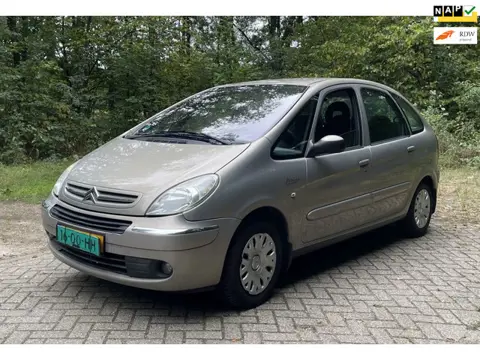 Citroen Xsara Picasso 2.0i Automaat Nieuwe APK Inruil is mogelijk