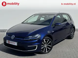 Volkswagen e-Golf SOH 91% Warmtepomp Achteruitrijcamera DAB NL Auto! | Stoelverwarming | Adaptive Cr