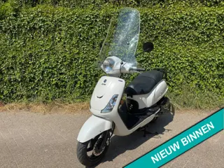 SYM Fiddle 2 E4 Scooter Mat White Windscherm Betaal met in3