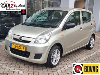 Daihatsu Cuore 1.0 CLEVER S Airco | Trekhaak | Lichtmetalen velgen | 4-seiz. banden