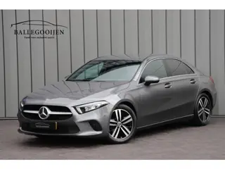 Mercedes-Benz A-Klasse 180 Business Solution Luxury | 136PK | Sfeerverlichting+ | Stoelverw. | Wides