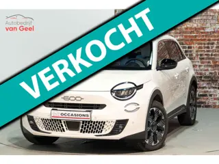 Fiat 600 1.2 Hybrid La Prima | Adaptive Cruise Control | Keyless-Entry&Go | Achteruitrijcamera | 360