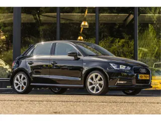 Audi A1 Sportback 1.0 TFSI Adrenalin (bj 2015)