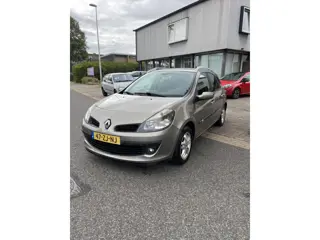 Renault Clio Estate 1.6-16V Dynamique Airco,LPG-G3( EVEN GOED LEZEN) inruil koopje Apk is verlopen e