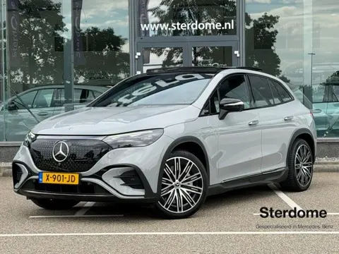 Mercedes-Benz EQE SUV 350 4Matic AMG Line 91 kWh l Airmatic l Achteras besturing l Distronic l Panor