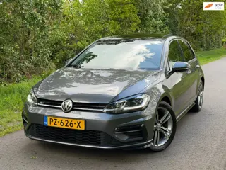 Volkswagen Golf 1.0 TSI Highline Business R-Line | DSG | PANO | ACC | Stoelverwarming