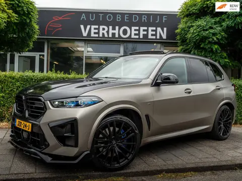 BMW X5 M50i High Executive | 4.4 V8 | 650 PK | DOWNPIPE | STERRENHEMEL | MASSAGE | PANORAMADAK | X5M