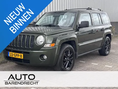 Jeep Patriot 2.4 Limited Liberty 4x4 | Open Dak | Trekhaak | Leder