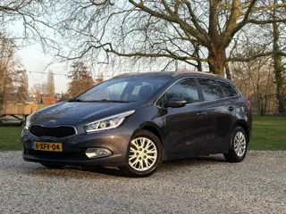 Kia Cee'd Sportswagon 1.6 GDI Camera, Navigatie