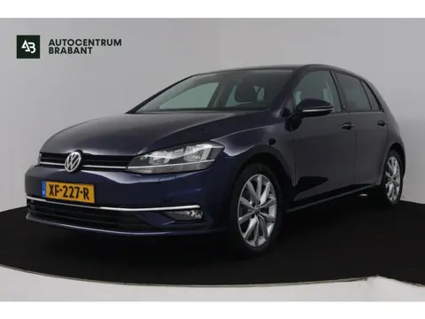 Volkswagen Golf 1.0 TSI Highline (TREKHAAK, DIGITALE COCKPIT, STOELVERWARMING, CRUISE ADAPTIEF, NAVI