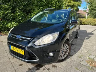 Ford Grand C-Max 6 PERS MET NAVIGATIE, AIRCO & NIEUW JAAR APK!