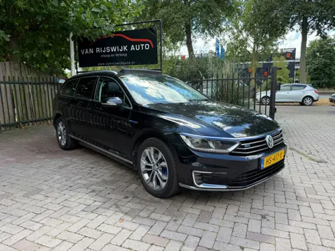 Volkswagen Passat Variant 1.4 TSI GTE Highline Pano Xenon Camera Stoelverw