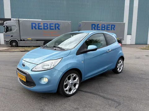 Ford Ka 1.2i Titanium 70 PK. Zuinige en zeer goed onderhouden auto !!! Distributieriem en waterpomp 