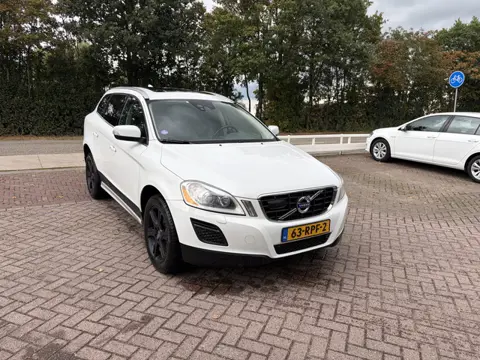Volvo XC60 2.0 T5 Summum TREKHAAK ADD CRUISE CAMERA STOELVERWARMING