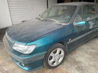 Peugeot 306 Cabriolet 2.0 Schuurvondst (bj 1994)
