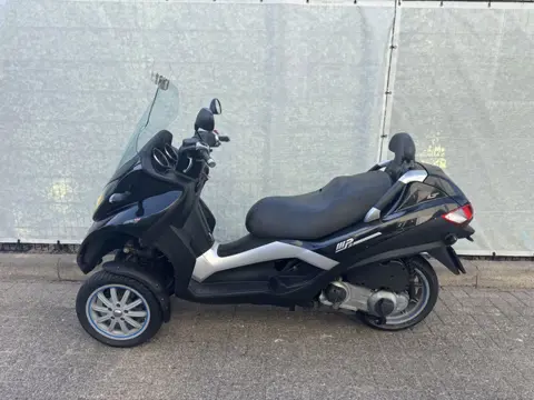 Piaggio MP3 250 LT budget bike (bj 2009, automaat)