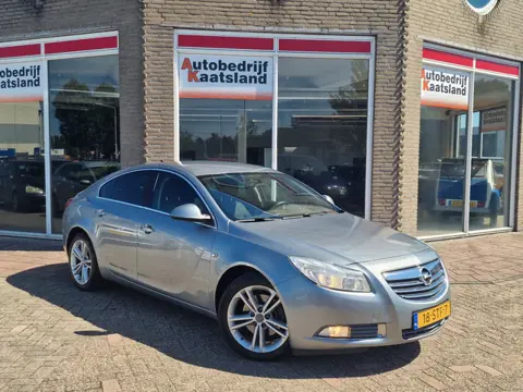 Opel Insignia 1.6 T Cosmo - Clima - Cruise - NIEUWE APK -