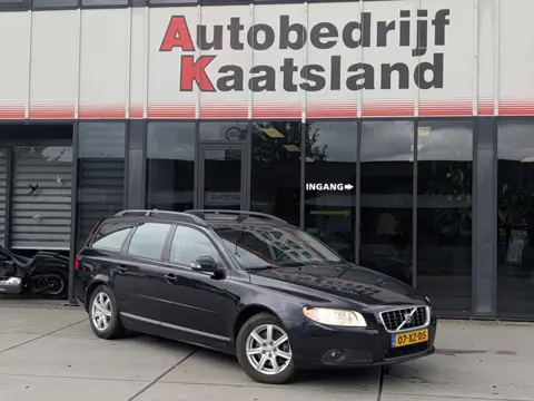Volvo V70 2.4 D5 Momentum - Clima - Cruise - Navi-