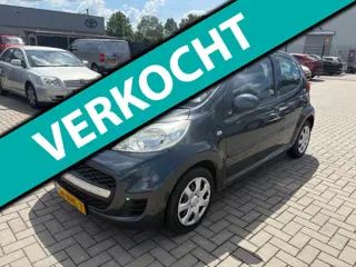 Peugeot 107 1.0-12V Urban Move RIJDSUPER!/AIRCO/1EEI /NWEAPK