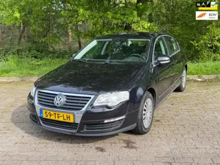 Volkswagen Passat 2.0 FSI Comfortline RIJDGOED/INRUILER/AIRC