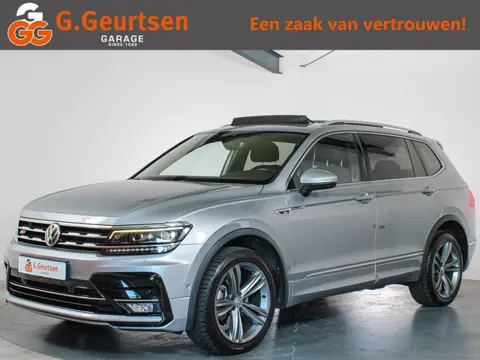Volkswagen Tiguan Allspace 1.5 TSI Highline Business R-line, 7-Persoons, Trekhaak, ACC, Camera, Pano