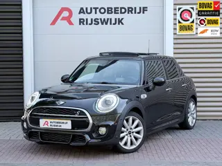 Mini 5-Deurs 2.0 Cooper S Chili Serious Business H&K/Pano/Camera