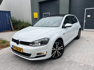 Volkswagen Golf 1.4 TSI ACT Business Pano/PDC- Lounge