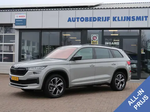Škoda Kodiaq 1.5 TSI Sportline Business 7 Pers. | panoramadak | trekhaak |