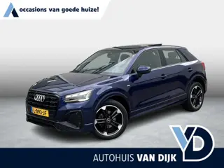 Audi Q2 35 TFSI S Edition S-line binnen-buiten / panoramadak / parkeerpakket