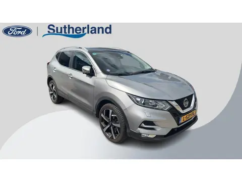 Nissan Qashqai 1.3 DIG-T N-Motion 159pk | Trekhaak | 1.500kg trekgewicht | Panoramadak | Stoelverwar
