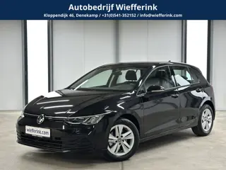 Volkswagen Golf 1.0 TSI Life Trekhaak | Winterpakket | ACC | Carplay