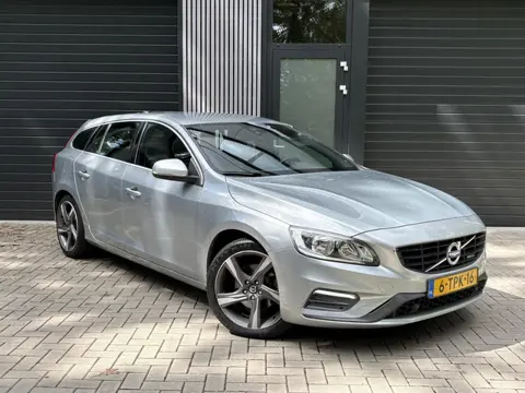 Volvo V60 1.6 T3 R-Design (bj 2014)