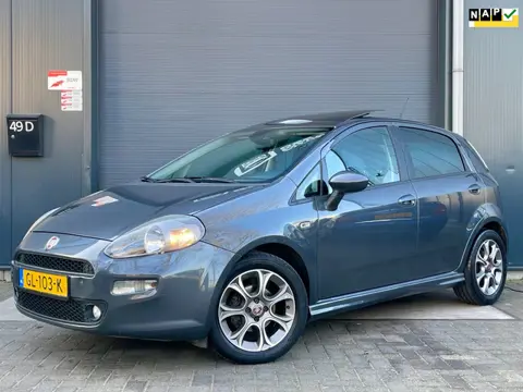 Fiat Punto Evo 0.9 SPORT TwinAir Lounge 100PK 6BAK NAP PANO BLUETOOTH CLIMA CRUISE LM VELGEN MF STUU