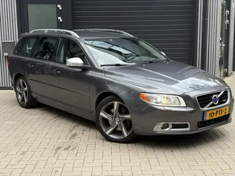 Volvo V70 2.0T R-Edition (bj 2011, automaat)