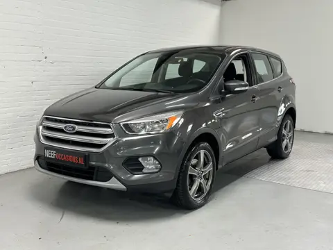 Ford Kuga 1.5 EcoBoost CLIMA / CRUISE / TREKHAAK (bj 2017)