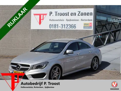 Mercedes-Benz CLA-Klasse 180 Ambition AMG LAGE KM! Automaat Navigatie/parkeerassistent/Trekhaak/Clim
