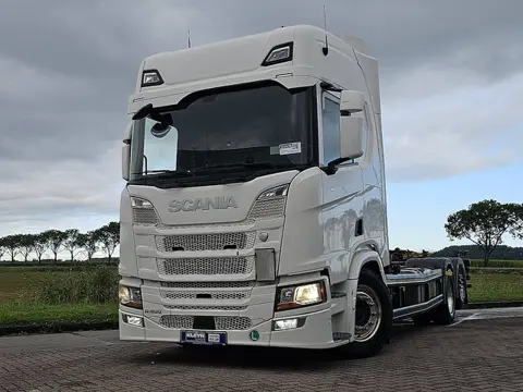 SCANIA R450 6x2*4