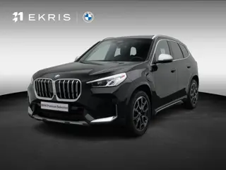 BMW X1 xDrive25e Travel Pack | xLine | Trekhaak | Panoramadak | Sportstoelen | 19''