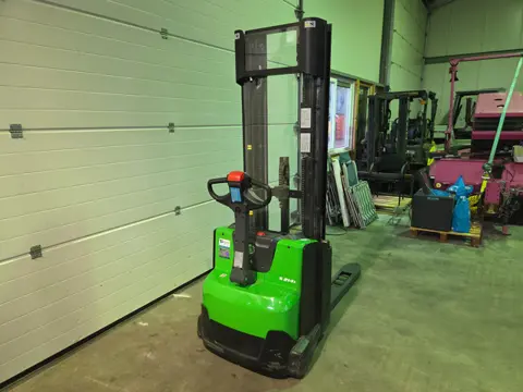 Cesab S214L stapelaar triplomast / pompwagen (bj 2023)