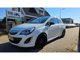 Opel Corsa 1.6-16V T Color Edition