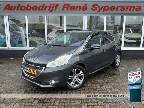 Peugeot 208 1.2 VTi Allure | Trekhaak | Pano | Bluetooth | Cruise | Navi