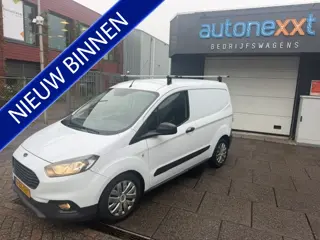 Ford Transit Courier 1.5 TDCI Ambiente Start&Stop AIRCO I TREKHAAK I IMPERIAAL I MULTIMEDIA I NETTE 